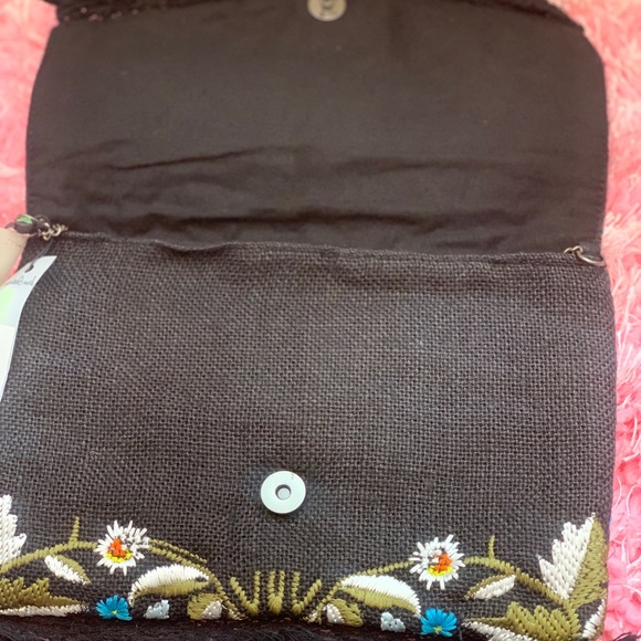 Sam Edelman Embroidered Cross body clutch - Picture 6 of 8